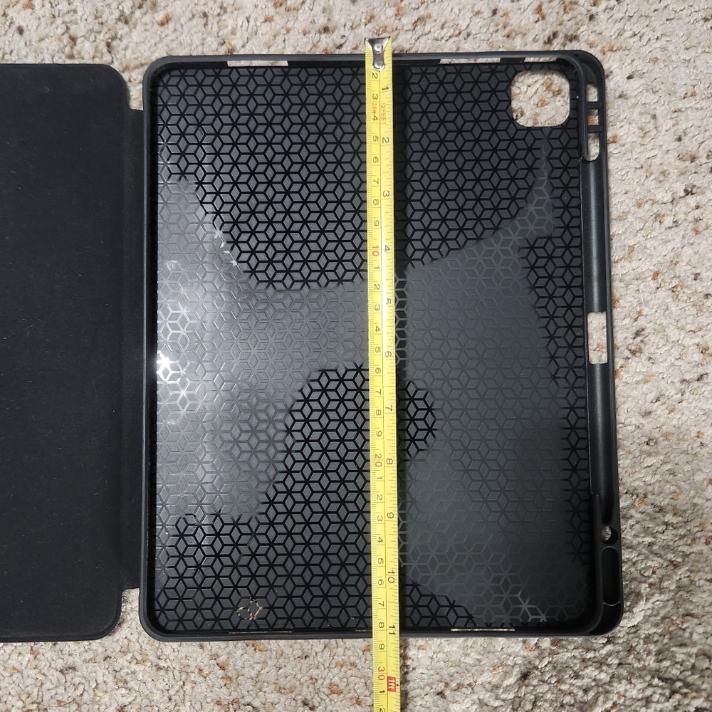 iPad Pro 12.9 Black Case (5th/6th Gen) - Picture 4 of 9